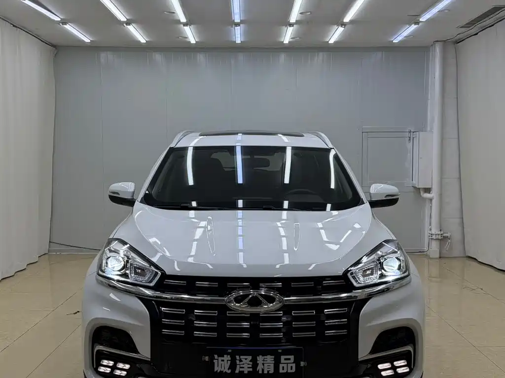 Chery Tiggo 8 — фото 2
