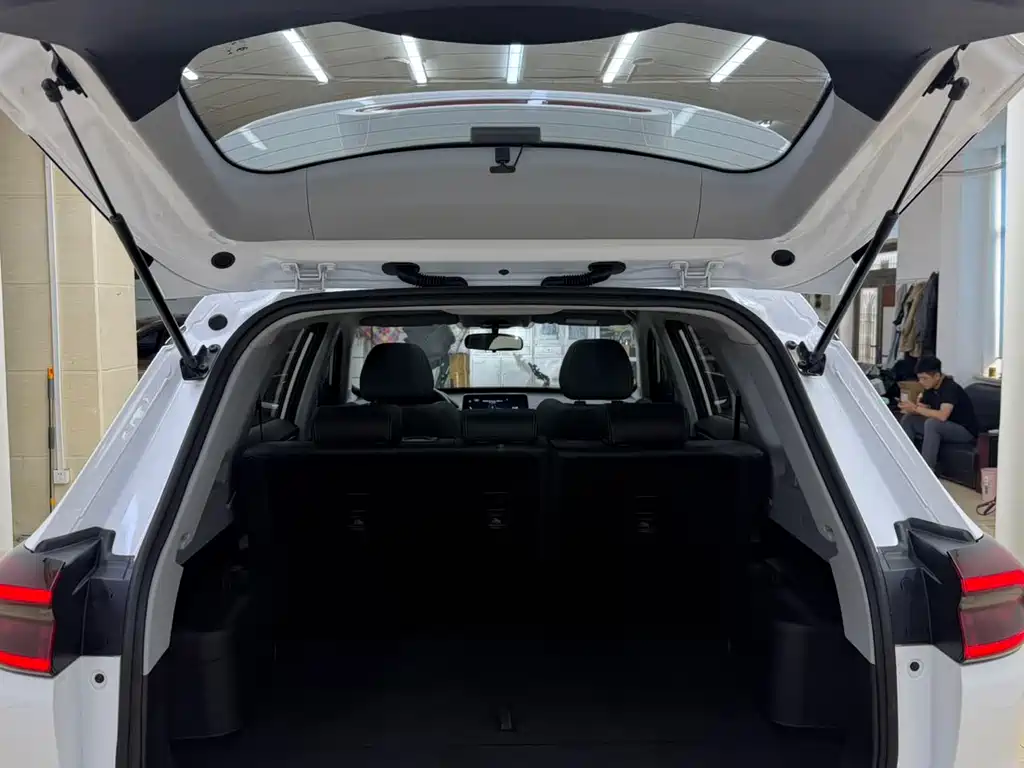 Chery Tiggo 8 — фото 20