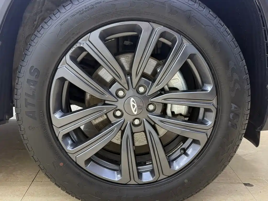 Chery Tiggo 8 — фото 23
