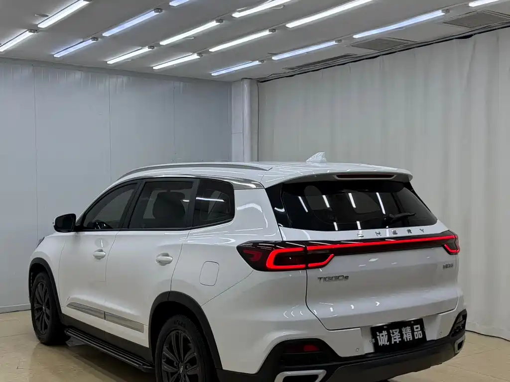 Chery Tiggo 8 — фото 4