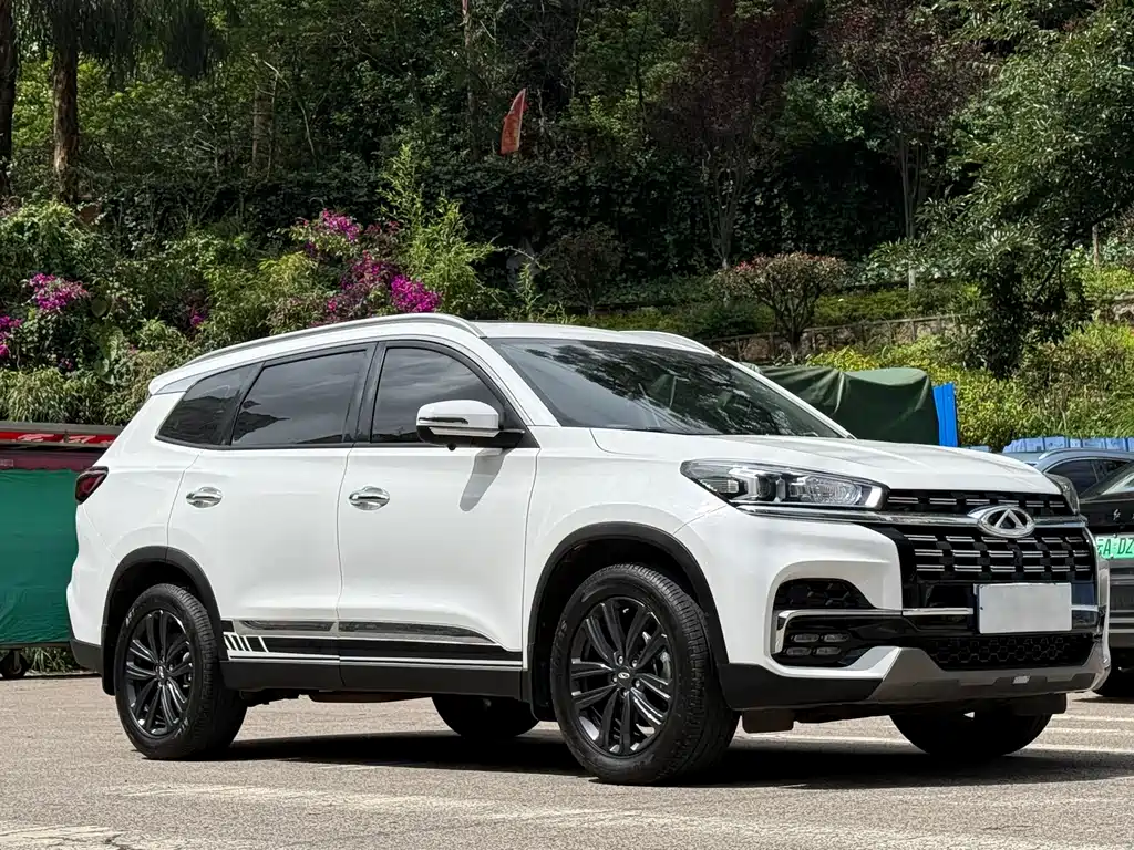 Chery Tiggo 8 — фото 3