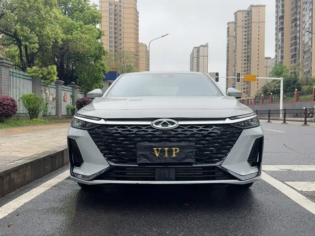 Chery Arrizo 8