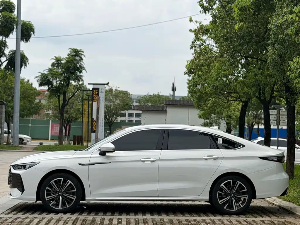 Chery Arrizo 8 PRO — фото 4