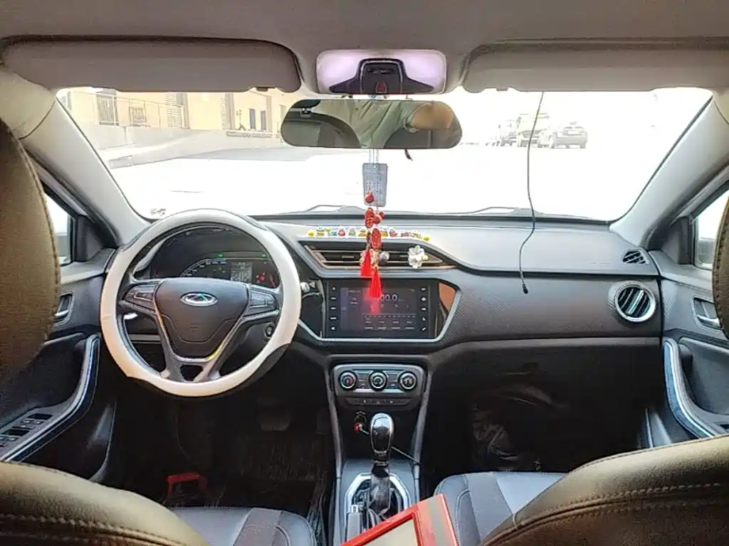 Chery Tiggo 3x — фото 10