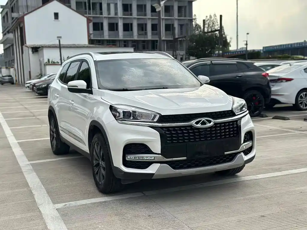 Chery Tiggo 8 — фото 3