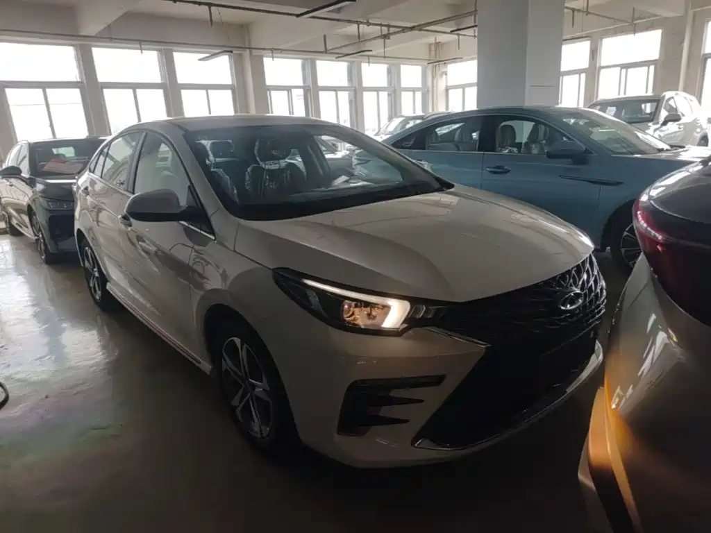 Chery Arrizo 5 PLUS — фото 4