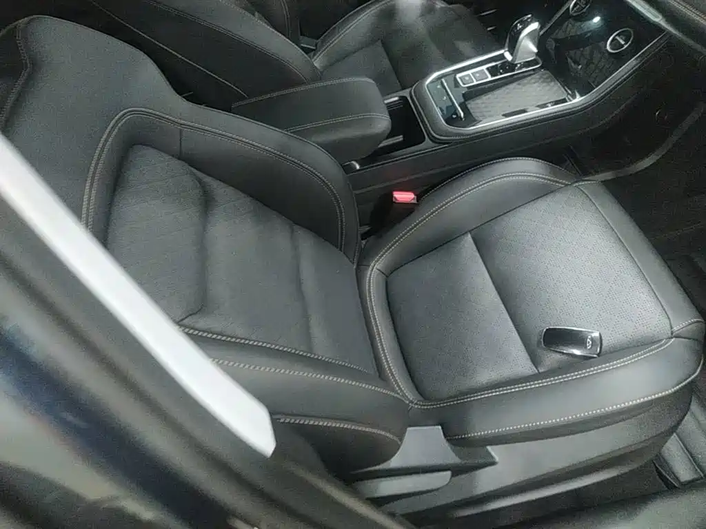 Chery Tiggo 8 — фото 25