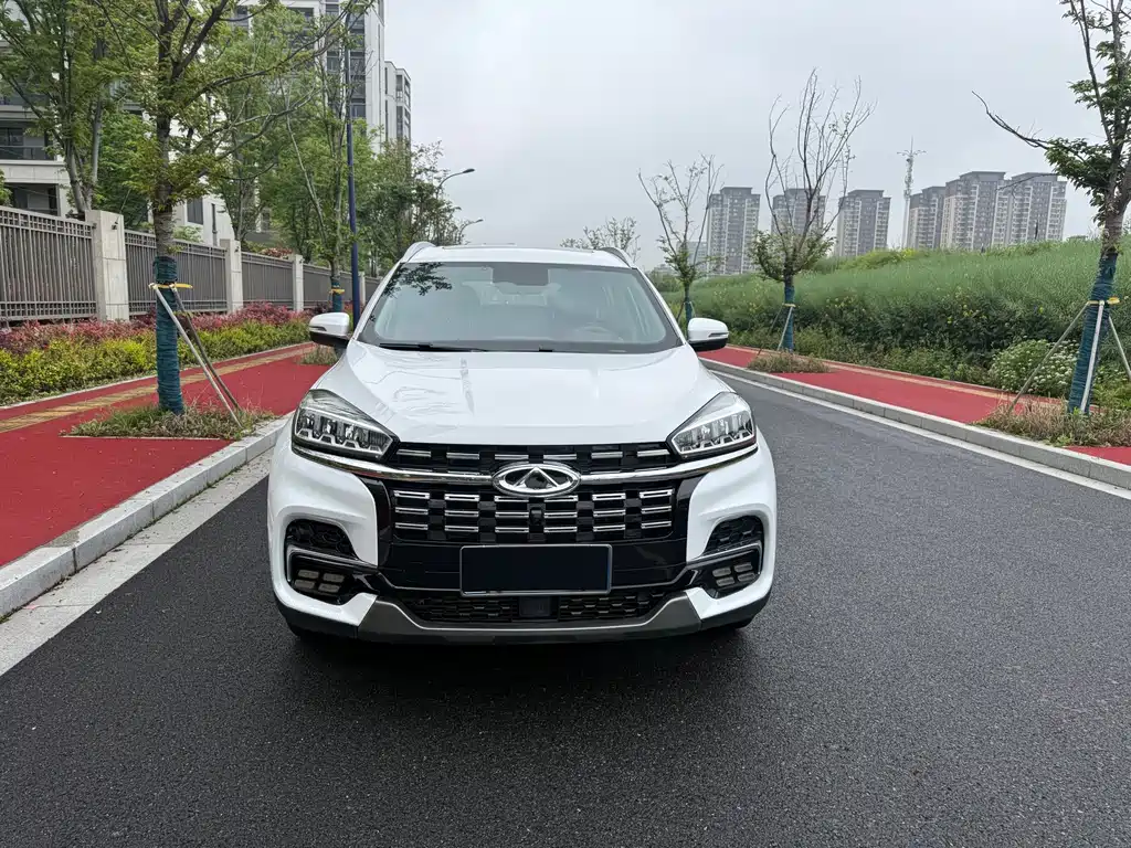 Chery Tiggo 8 — фото 2