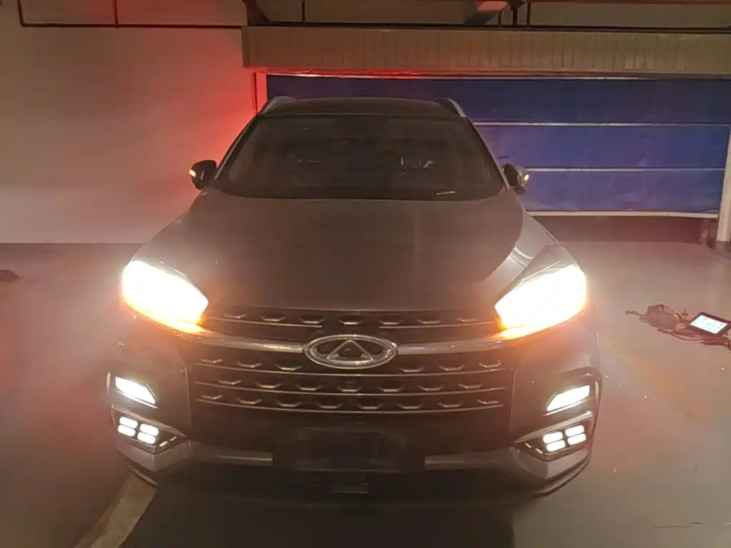 Chery Tiggo 8 — фото 3