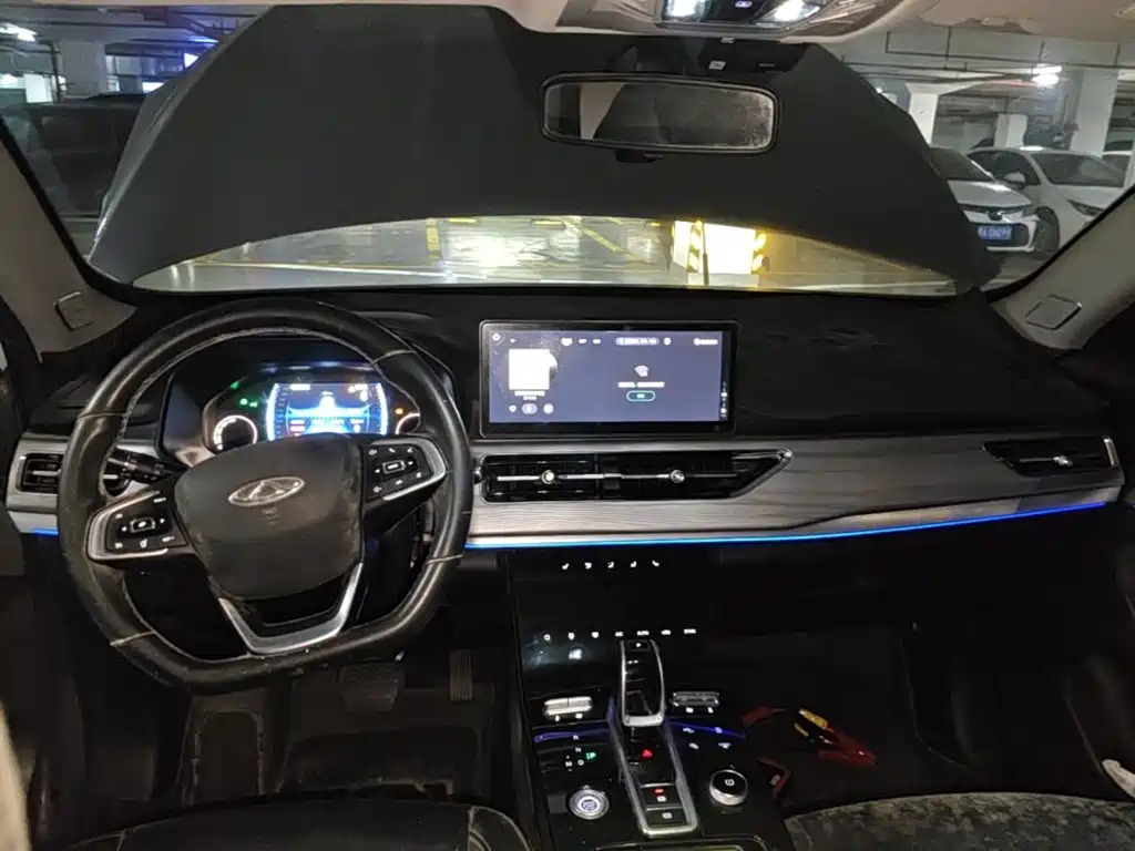 Chery Tiggo 8 — фото 10