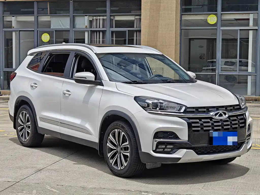 Chery Tiggo 8 — фото 3