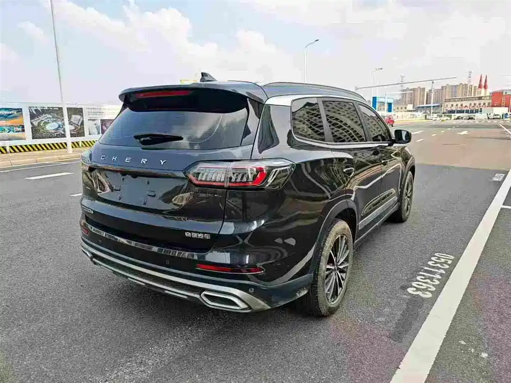 Chery Tiggo 8 — фото 6
