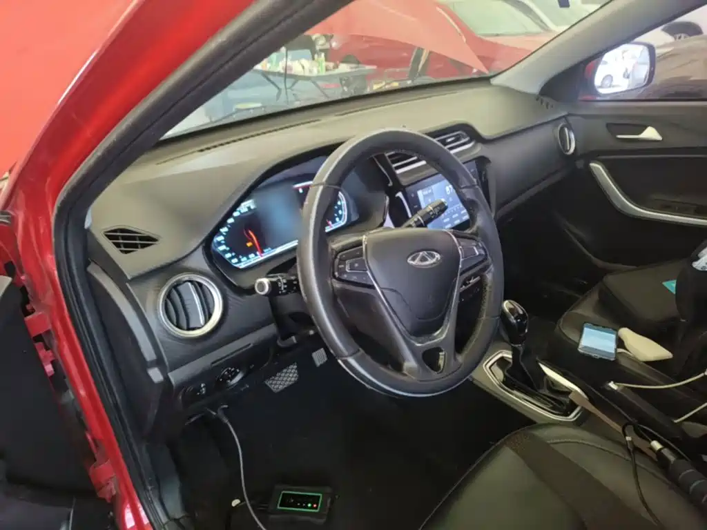 Chery Tiggo 3x — фото 10