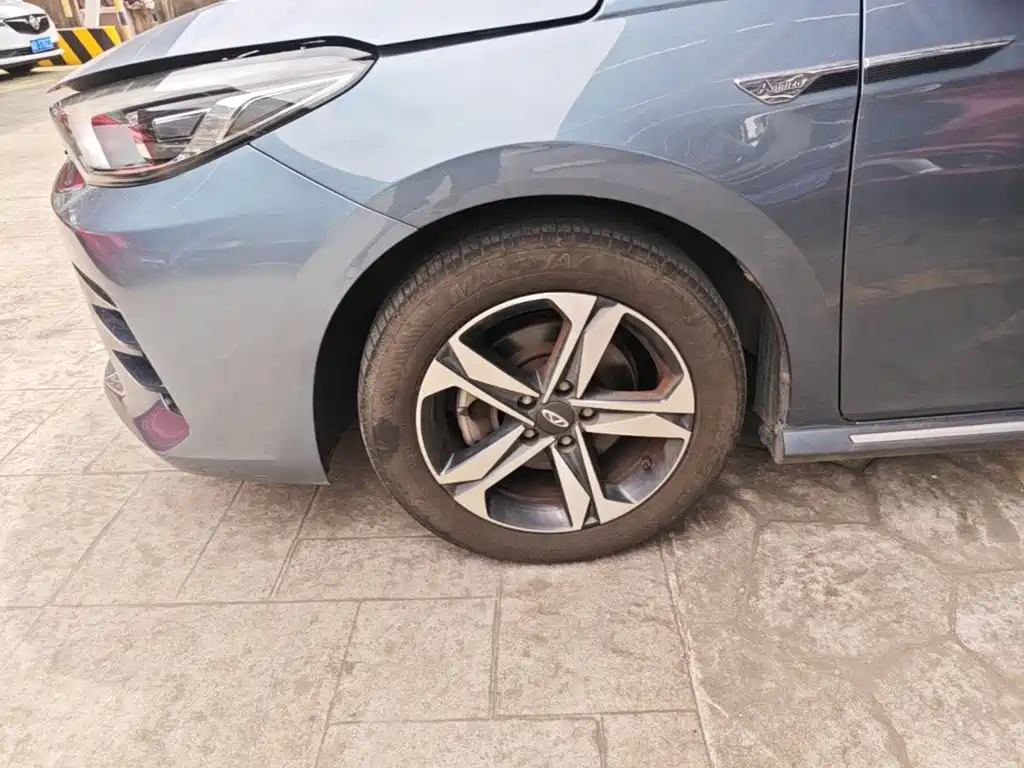 Chery Arrizo 5 PLUS — фото 23