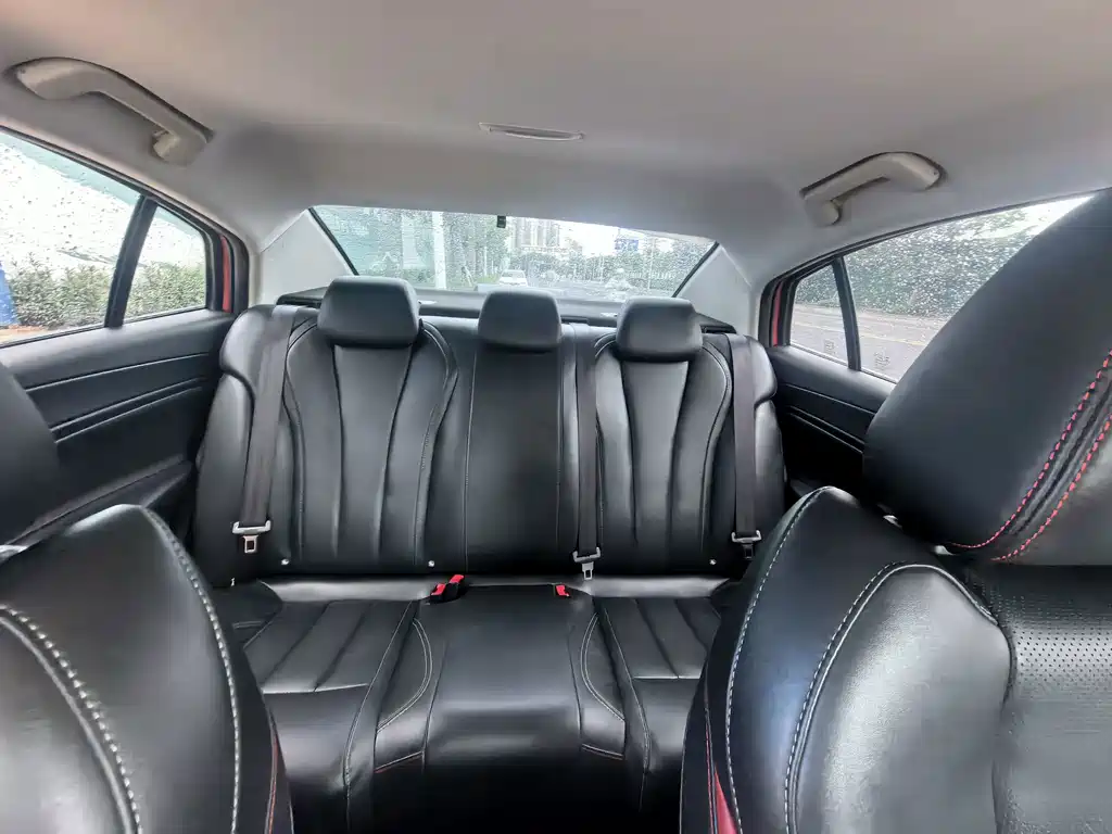 Chery Arrizo 5 PLUS — фото 10