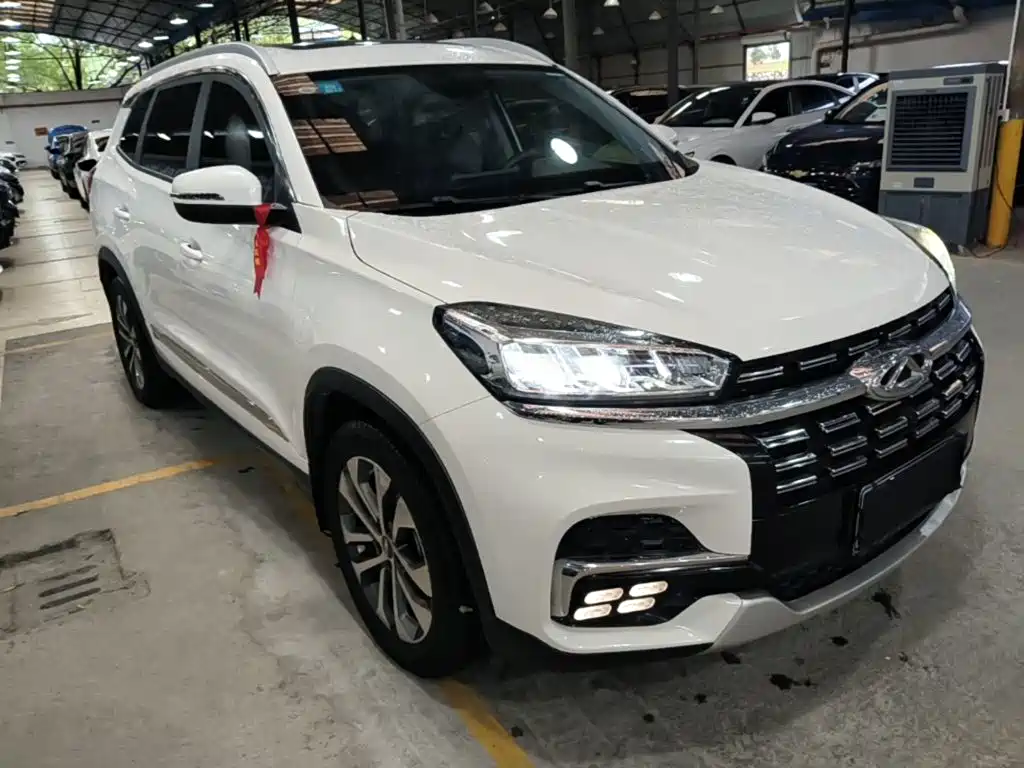 Chery Tiggo 8 — фото 4