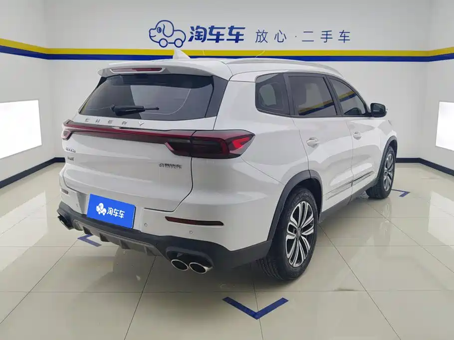 Chery Tiggo 8 — фото 3