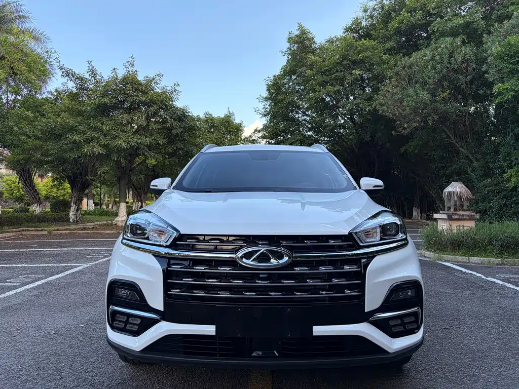 Chery Tiggo 8 — фото 2