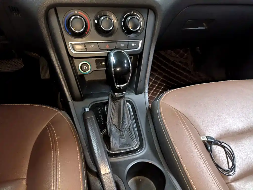 Chery Tiggo 3 — фото 14