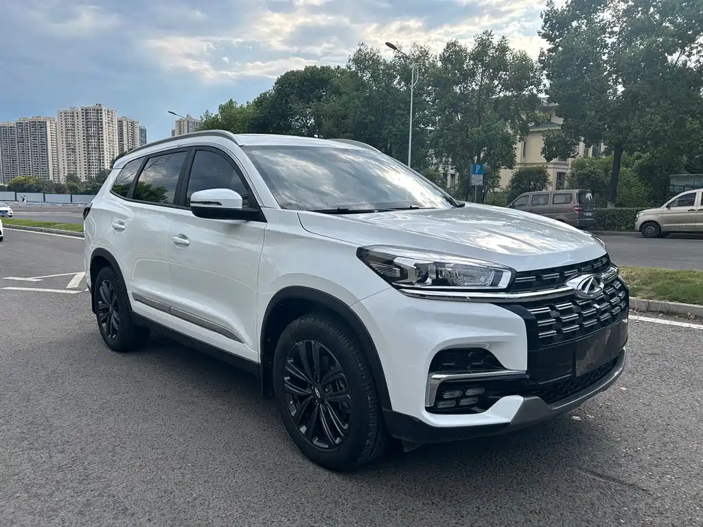 Chery Tiggo 8 — фото 3