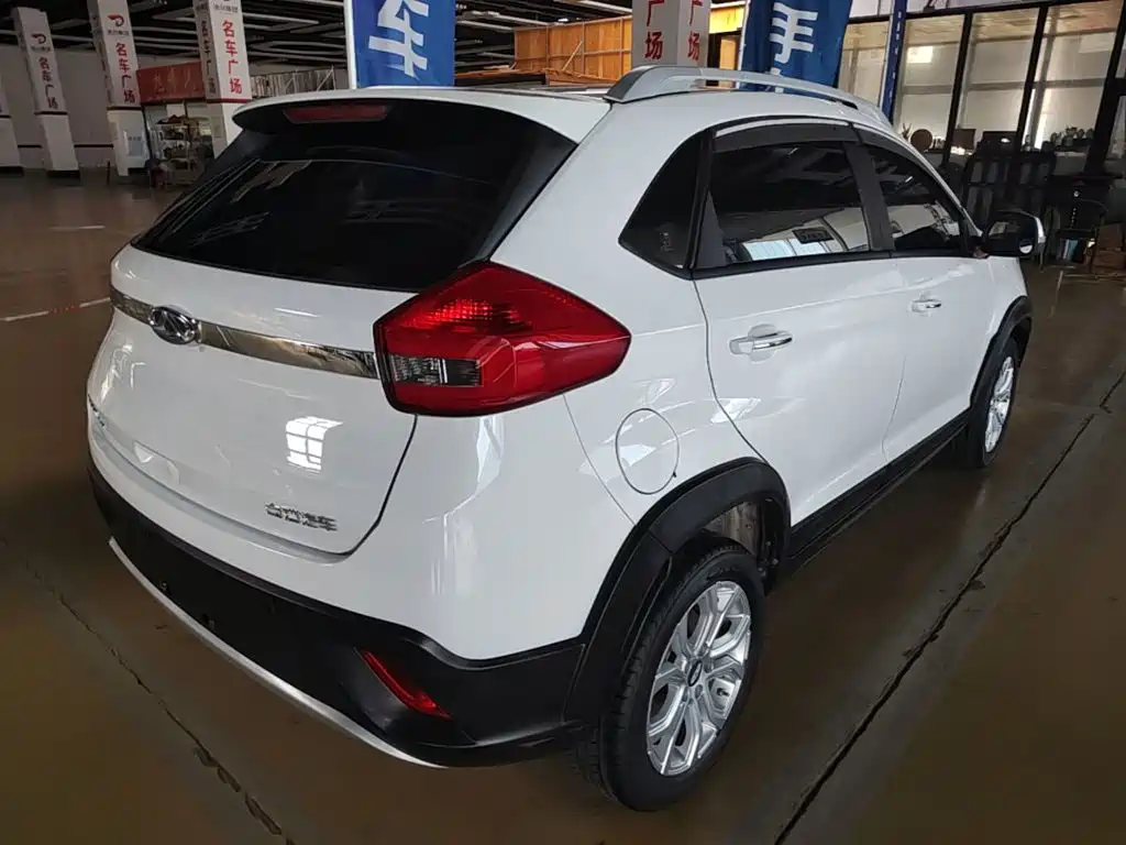 Chery Tiggo 3x — фото 7