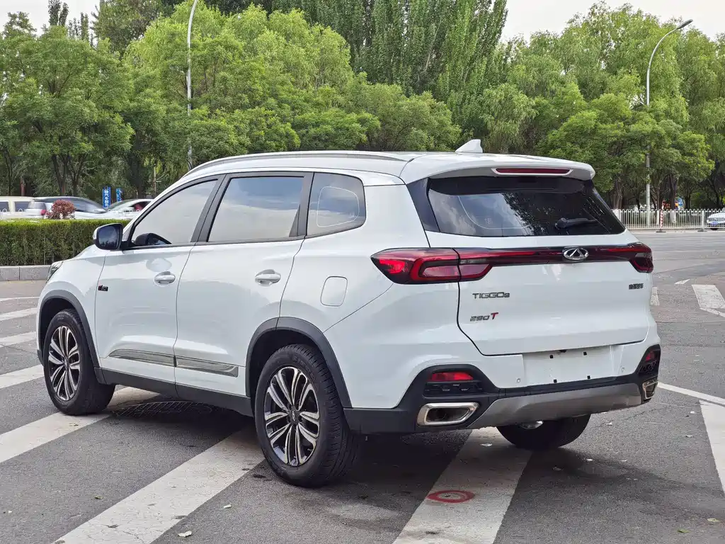 Chery Tiggo 8 — фото 5