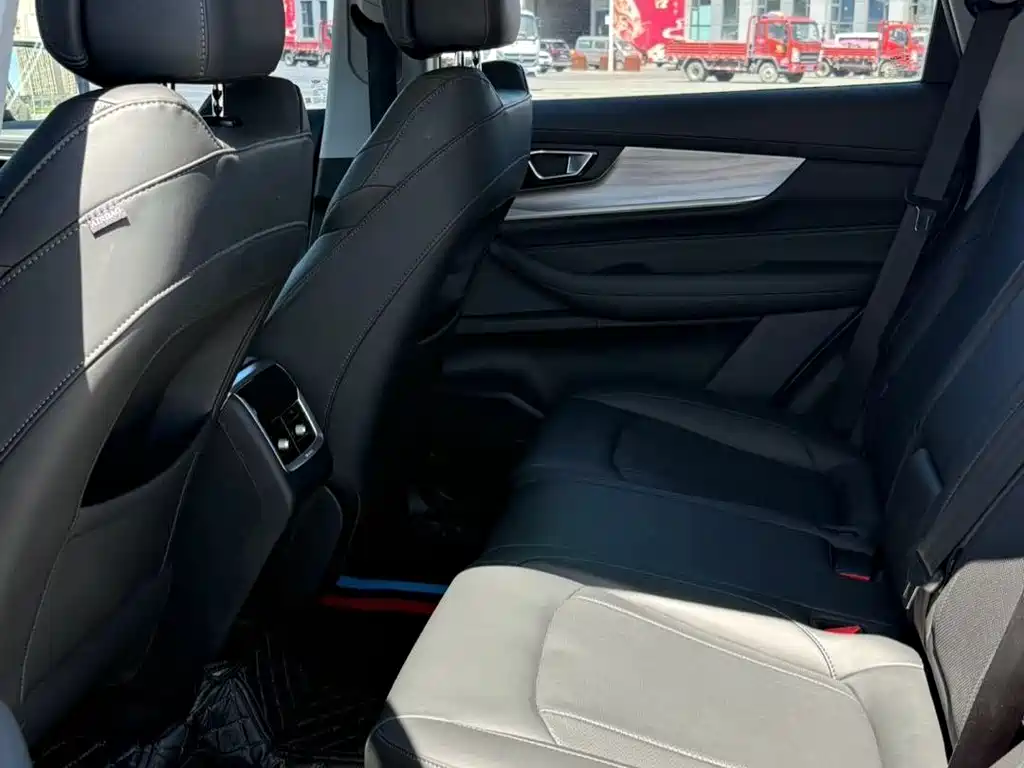 Chery Tiggo 8 PLUS — фото 7