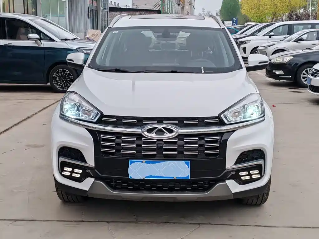 Chery Tiggo 8 — фото 3