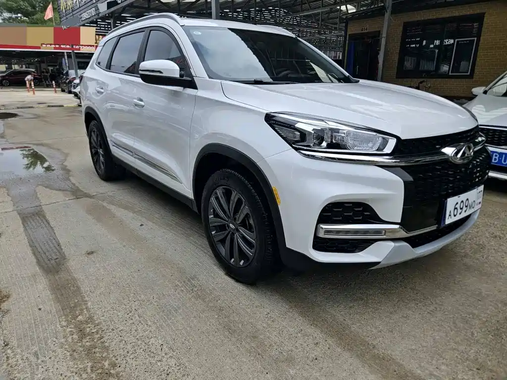 Chery Tiggo 8 — фото 4