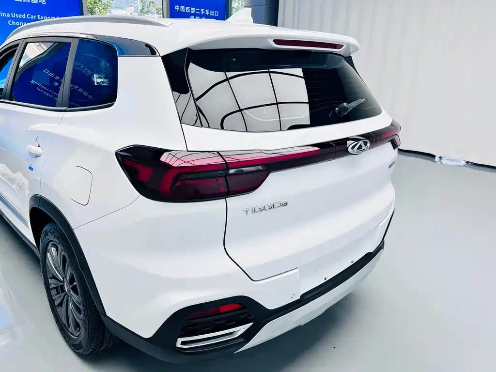 Chery Tiggo 8 — фото 10