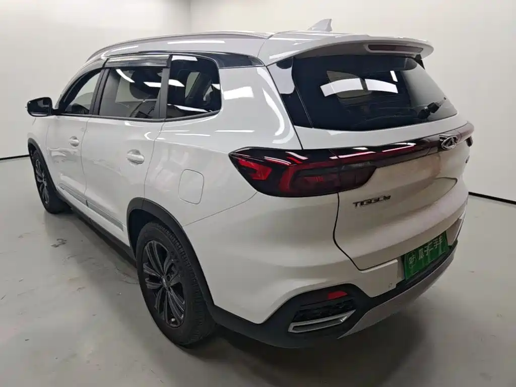Chery Tiggo 8 — фото 23