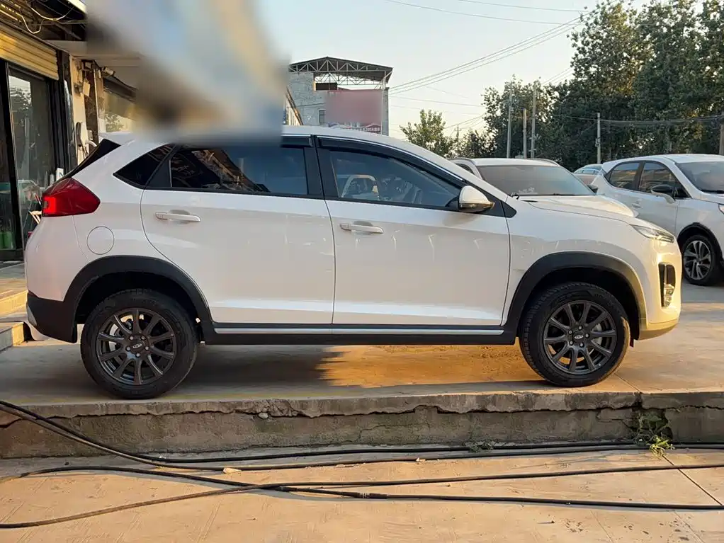 Chery Tiggo 3x — фото 9