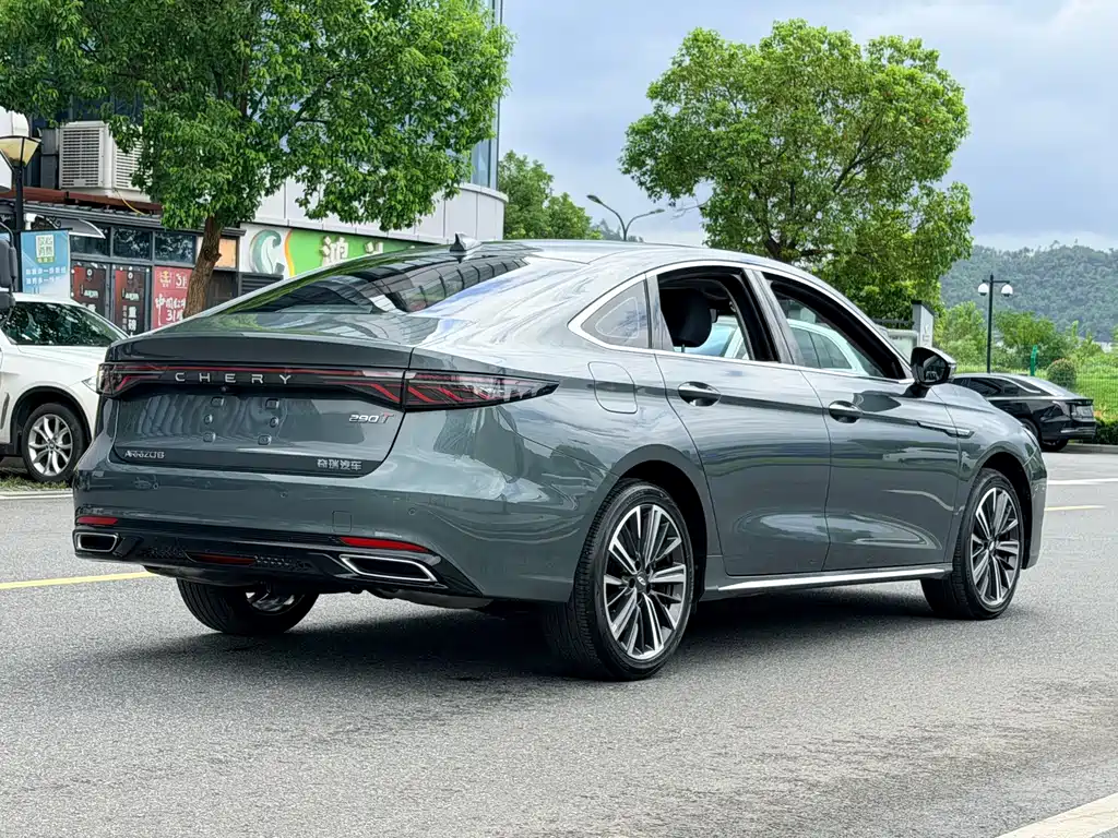 Chery Arrizo 8 PRO — фото 4