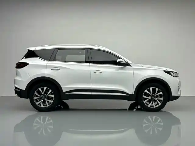 Chery Tiggo 7 — фото 10