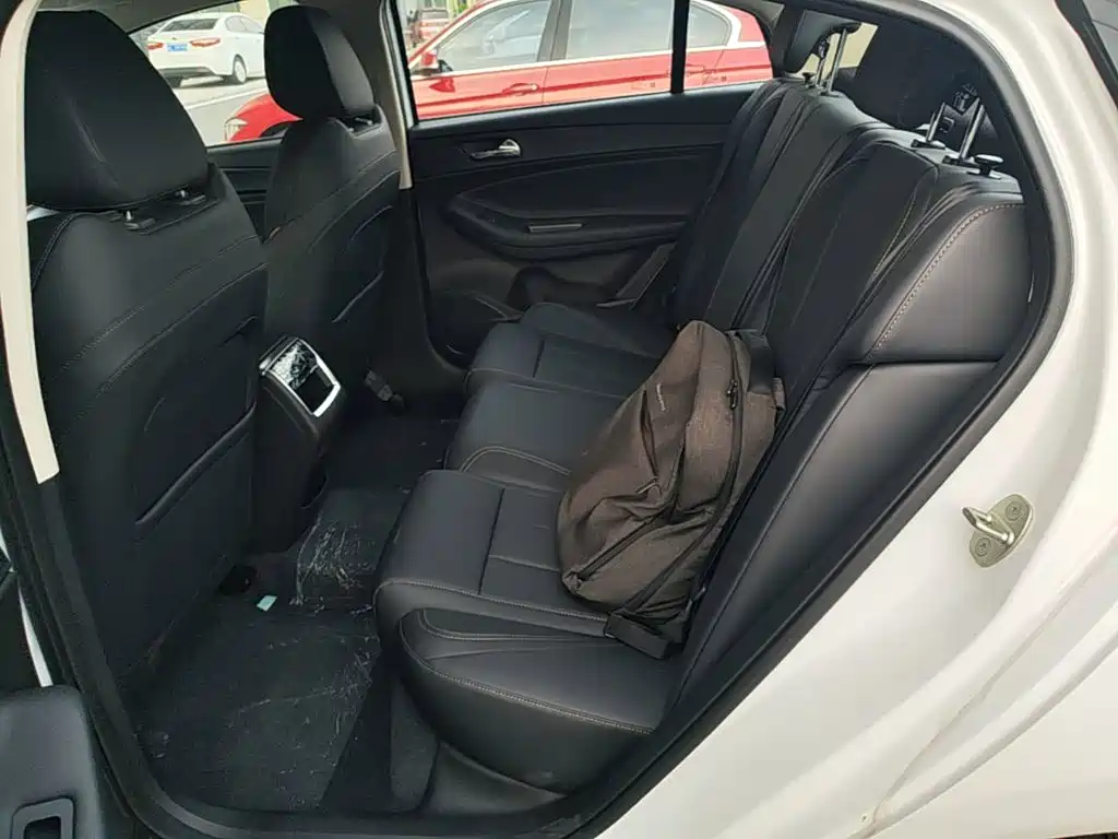 Chery Arrizo 5 PLUS — фото 17