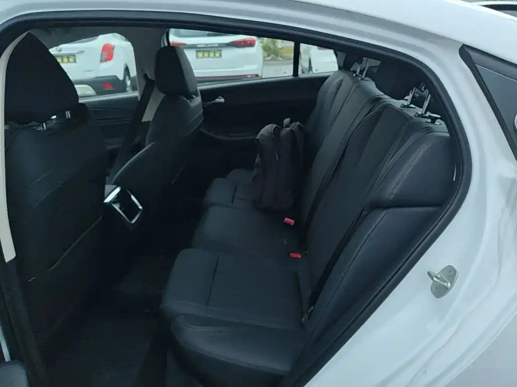 Chery Arrizo 5 PLUS — фото 17
