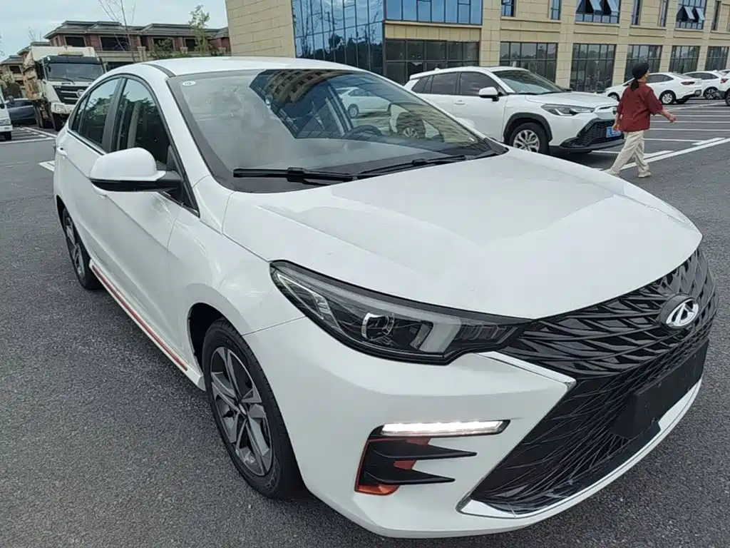 Chery Arrizo 5 PLUS — фото 4