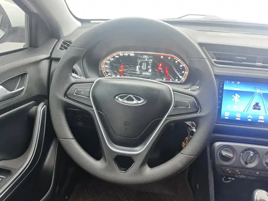 Chery Tiggo 3x — фото 15