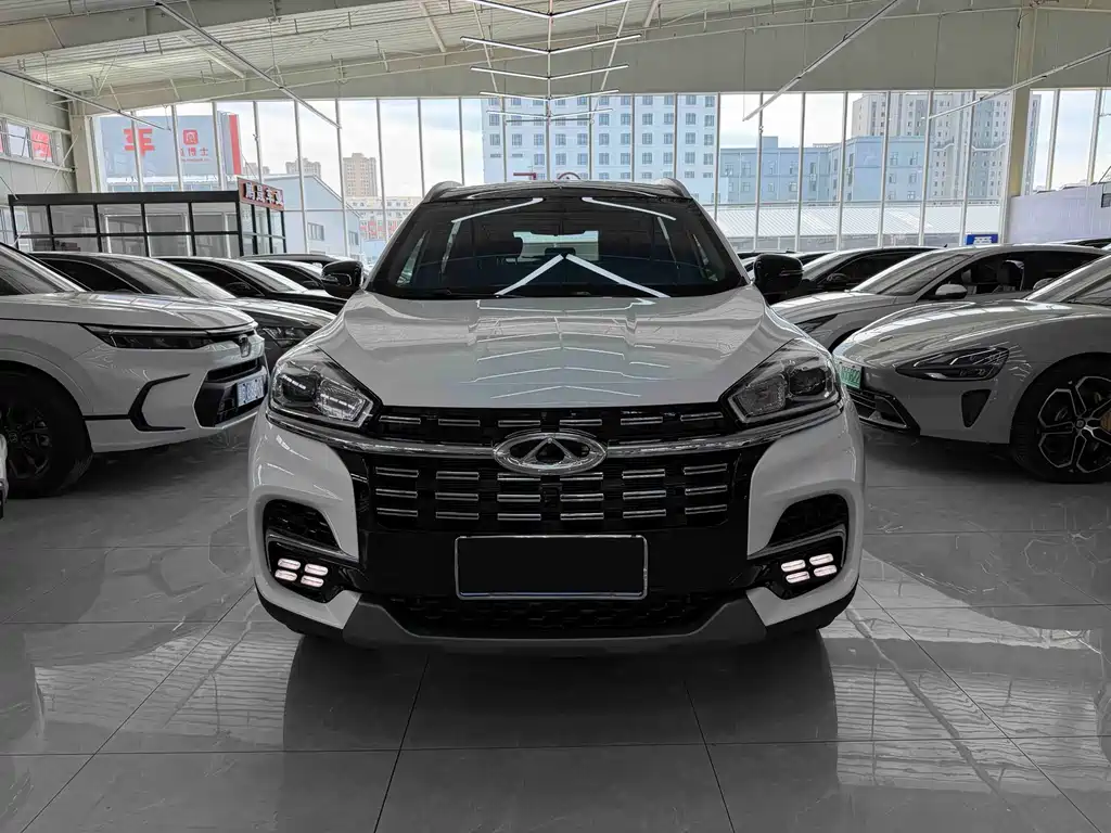 Chery Tiggo 8 — фото 2