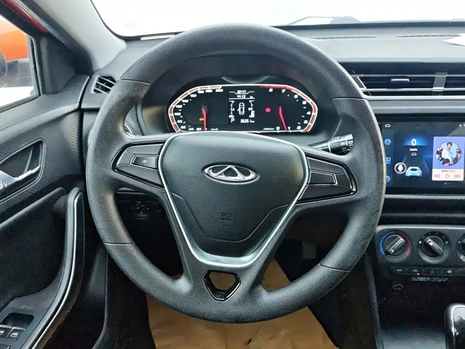 Chery Tiggo 3x — фото 15
