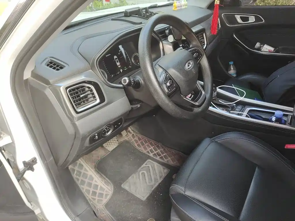 Chery Tiggo 8 — фото 14