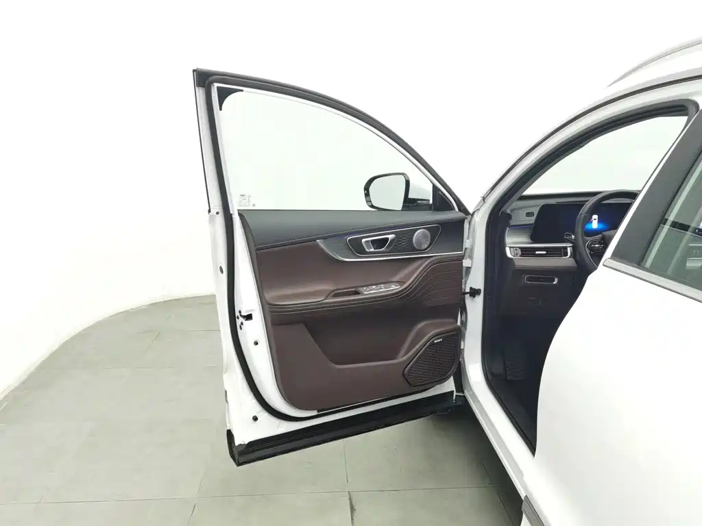 Chery Tiggo 8 PRO — фото 8