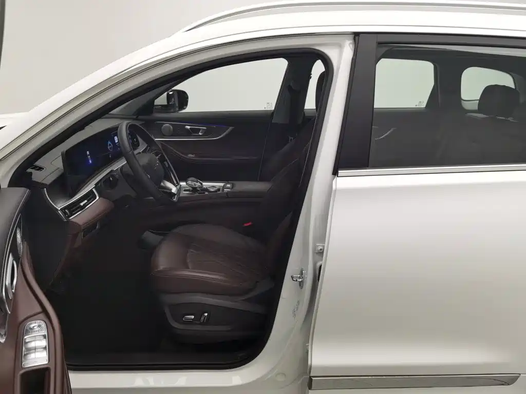 Chery Tiggo 8 PRO — фото 10
