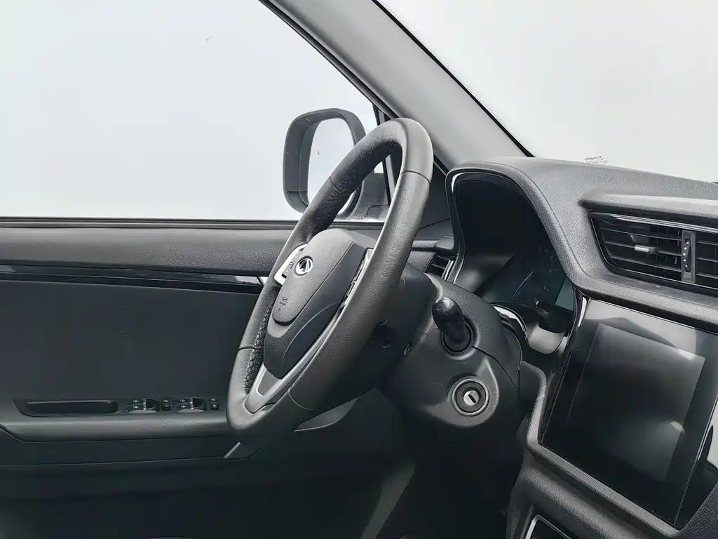 Chery Tiggo 3 — фото 22