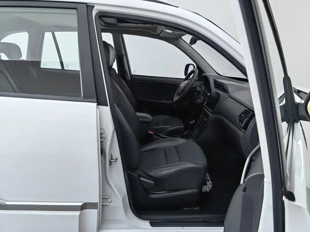 Chery Tiggo 3 — фото 23