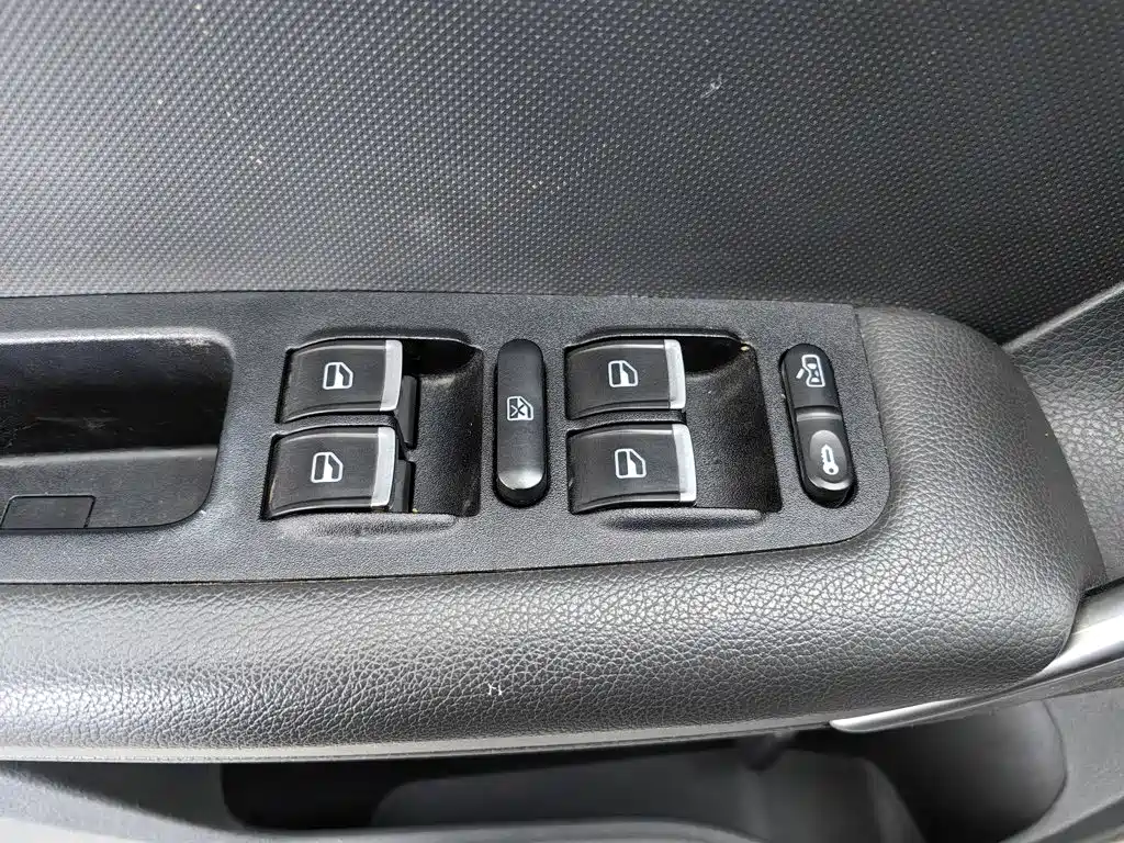 Chery Tiggo 3 — фото 9