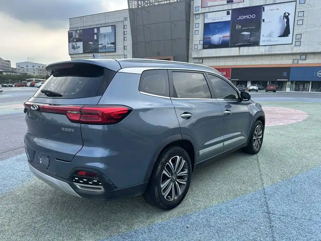 Chery Tiggo 8 — фото 10