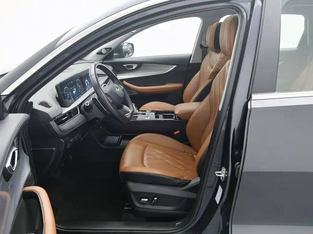 Chery Tiggo 8 PLUS — фото 10
