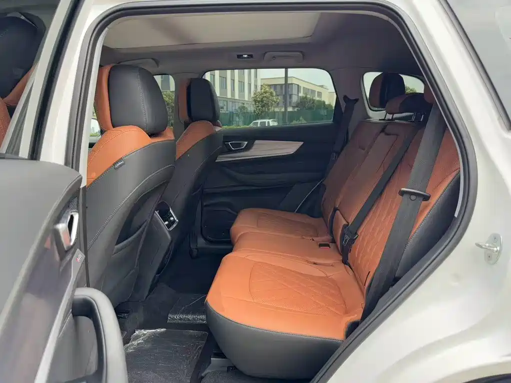 Chery Tiggo 8 — фото 13