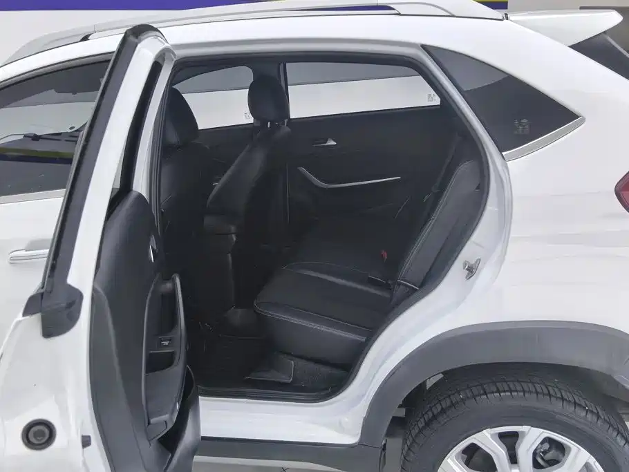 Chery Tiggo 3x — фото 11